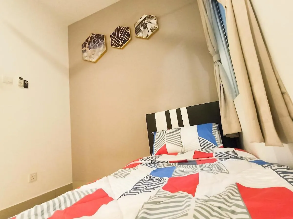 Nusa Bestari Bukit Indah X 2 Min To Nusa Duta Tennis Complex , 5 Min To Tesco , 12 Min To Legoland X Cozy Sweethome 3Br 8Pax Johor Bahru 0*,  Malaysia