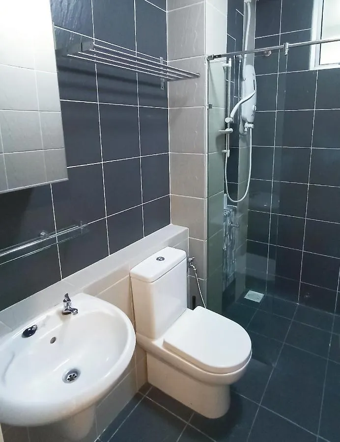 Apartment Nusa Bestari Bukit Indah X 2 Min To Nusa Duta Tennis Complex , 5 Min To Tesco , 12 Min To Legoland X Cozy Sweethome 3Br 8Pax Johor Bahru